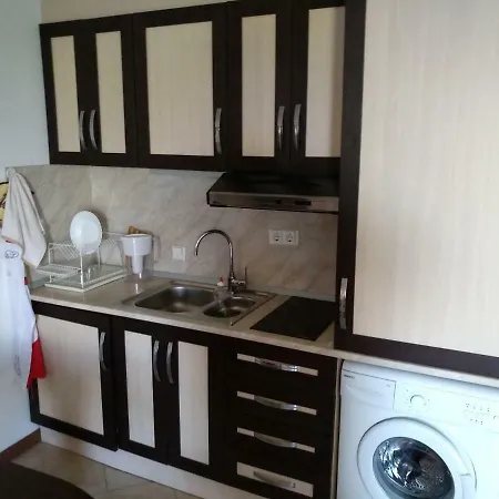 Apartment Oasis & Spa Studio 2 *
